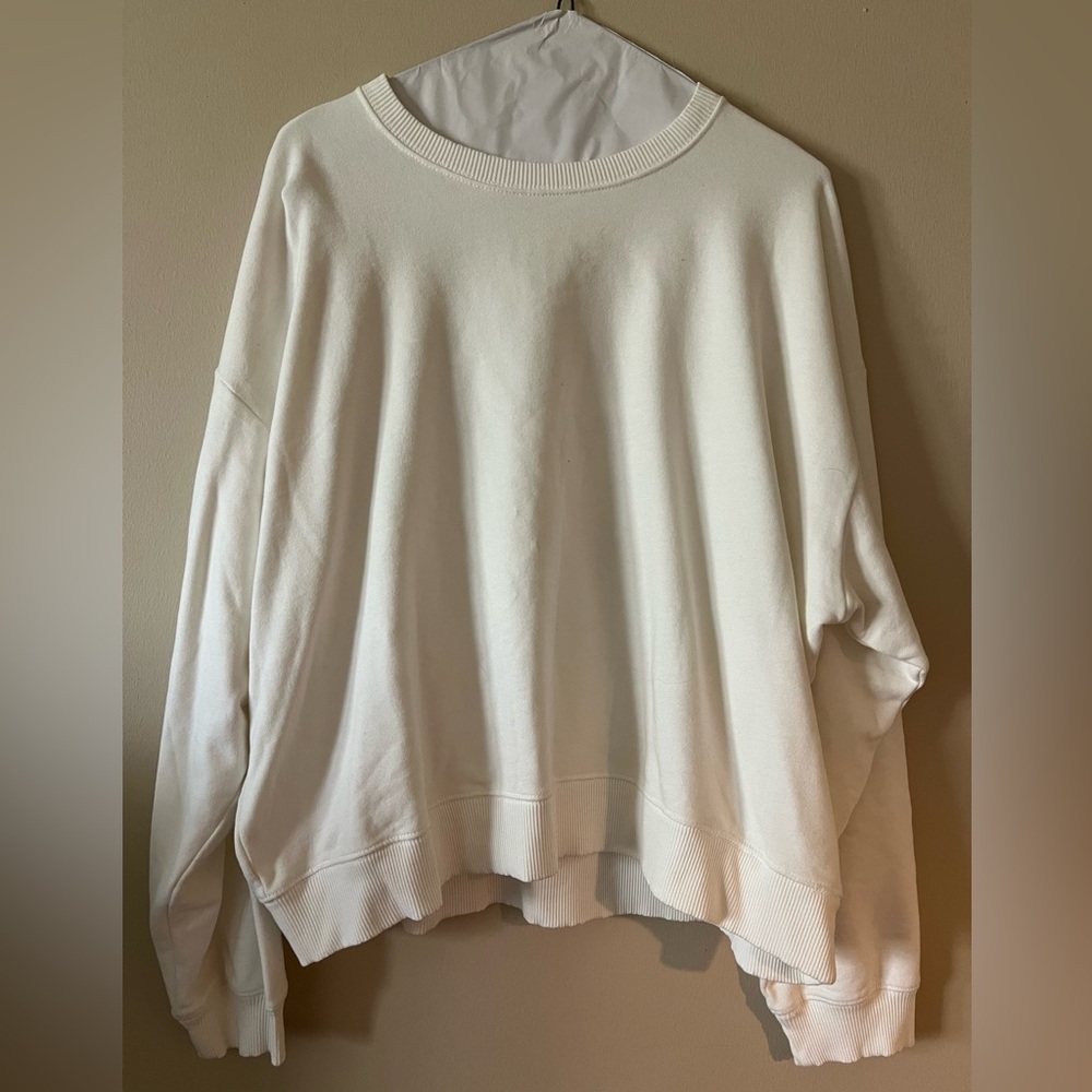 American Eagle White Crewneck Sweatshirt - Soft Ribbed Trim